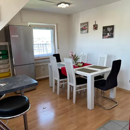 Privatunterkunft Modernes Ferienzimmer , Schöne Weitsicht über An Rhein&mosel