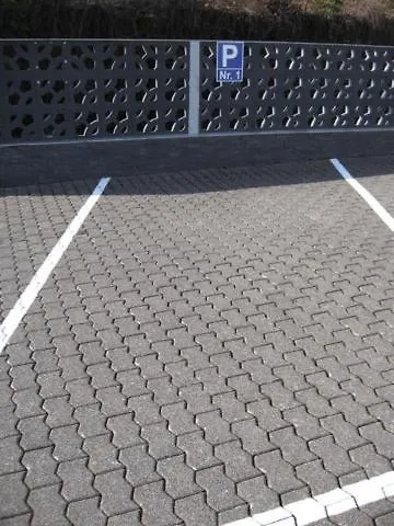 홈스테이 Diamanthaus 1 *